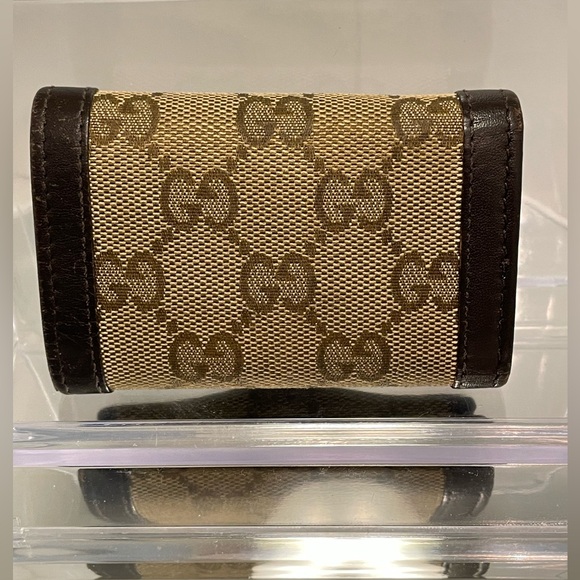 Gucci monogram key case - Picture 7 of 17